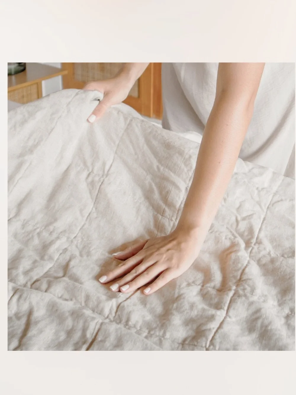 PARACHUTE Linen Box Quilt Luxurious Olive Green In white color Sz King/ Cal king